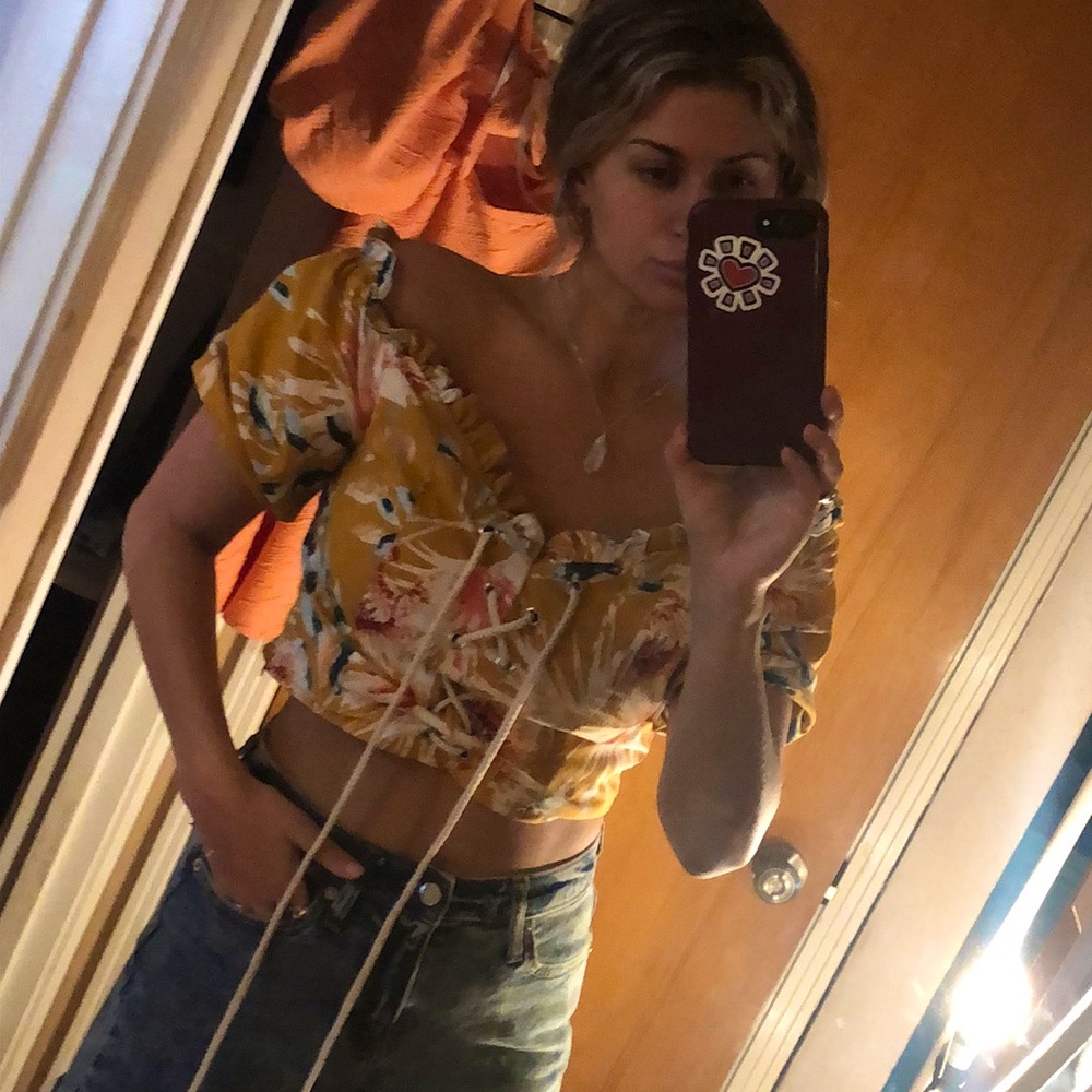 Floral tie up crop top